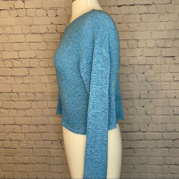 Le Lis Cropped Sweater - Picture 3 of 7